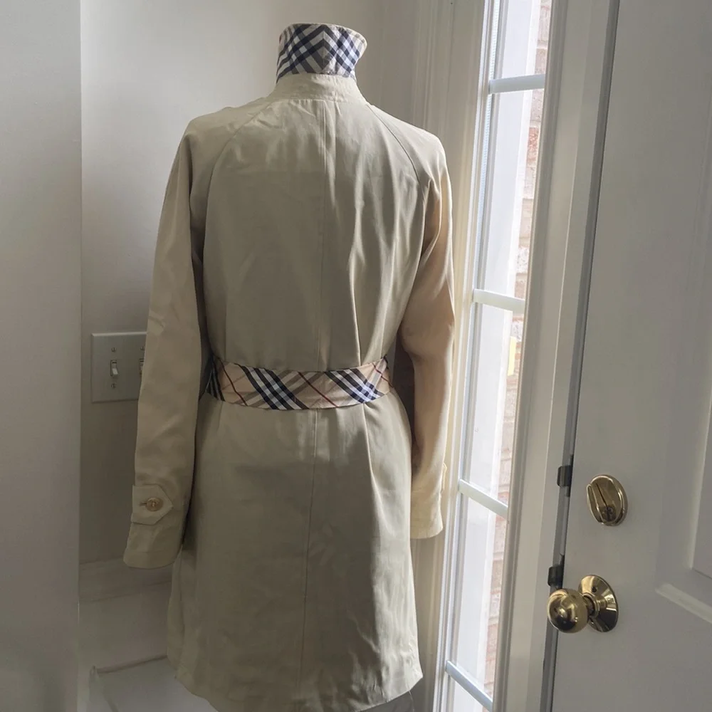 Burberry Camden Heritage Car Coat - Picture 6 of 16